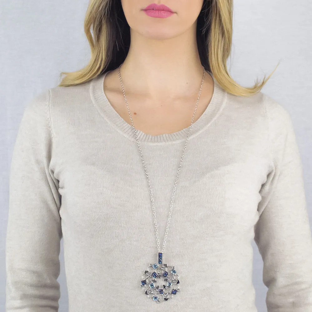 Collana rodiata con rosone in Swarovski crystal rock blu montata  XGR482